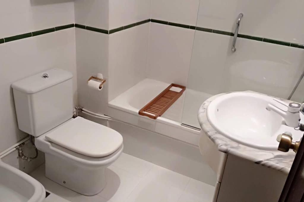 Vivienda 3 Dormitorios Zona Balaidos-Pza. America Vigo Bagian luar foto